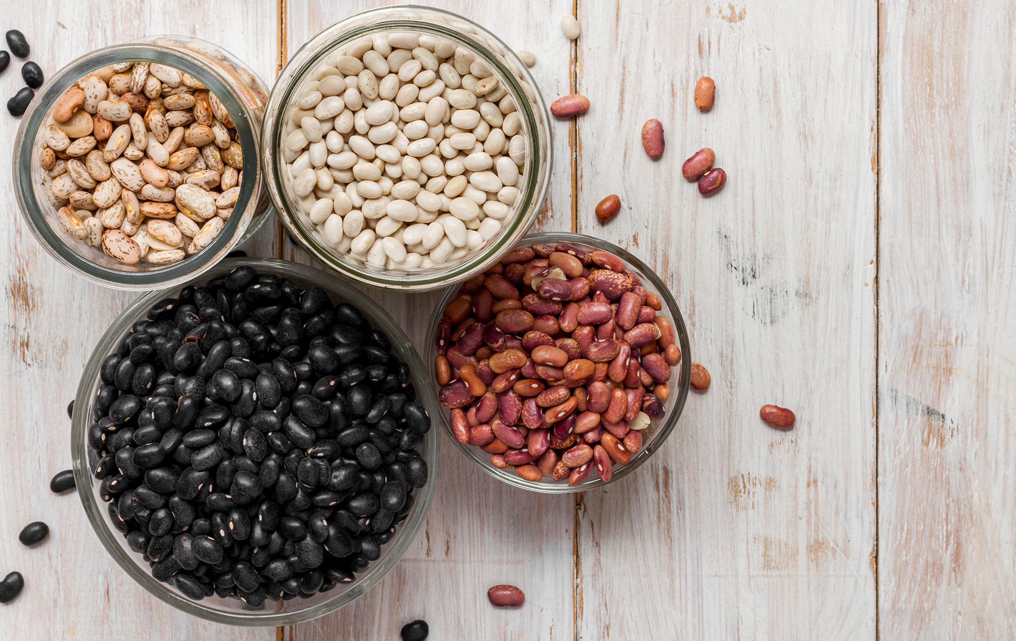 Долгожители поделились секретами питания, которые помогли им дожить до 100 лет